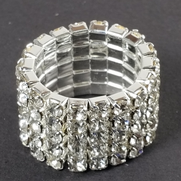 Silver Stretch Ring with Clear Rhinestones – Glamorous Wide Band Bling - 5 Rows - Picture 8 of 9